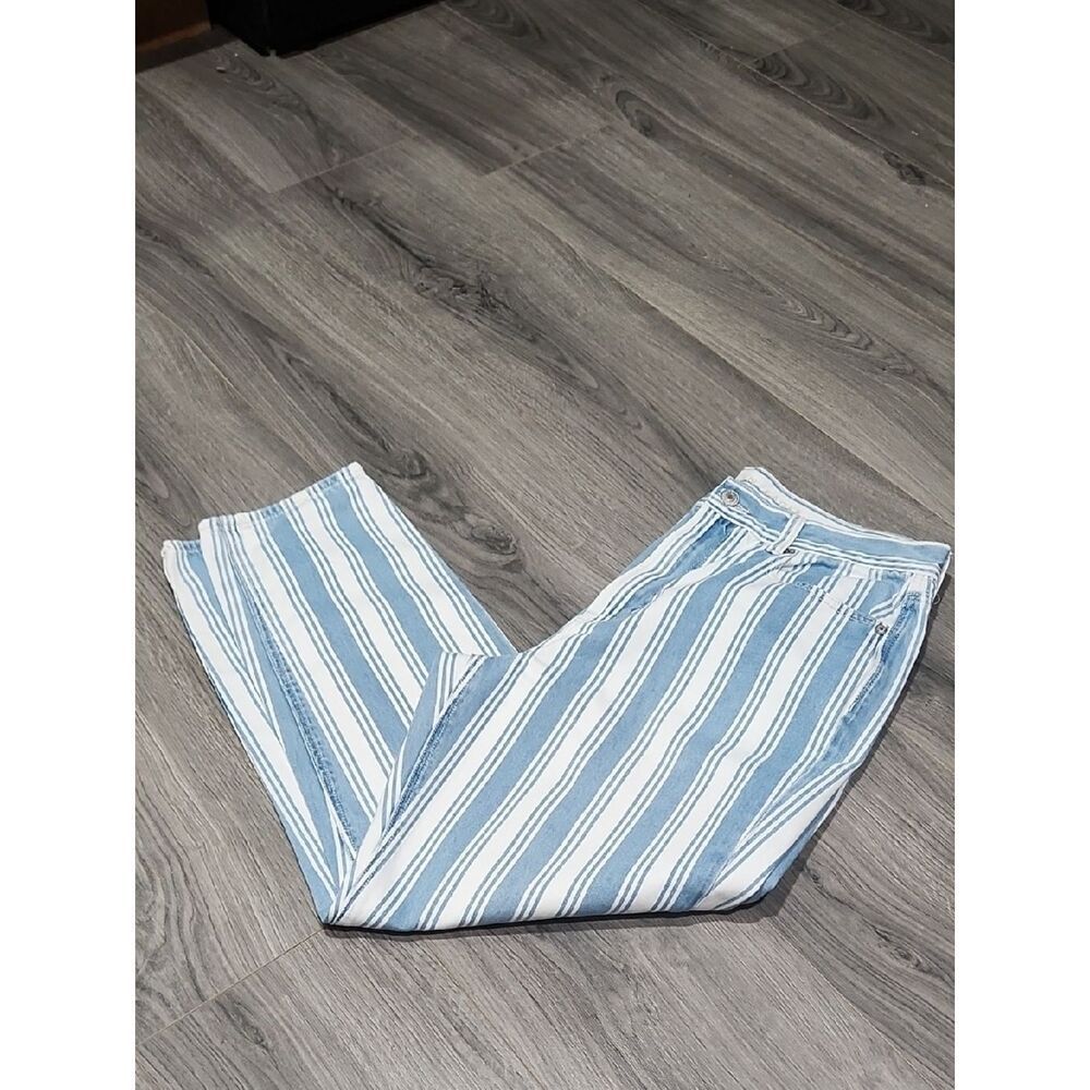 AEO White/Denim Striped Mom Jeans - Picture 5 of 10